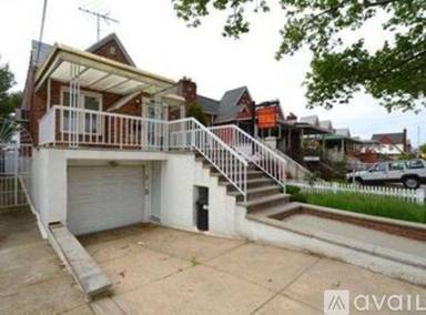 Main picture of 2116 E 36th St