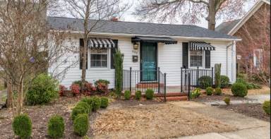 Main picture of 204 N Johnson St