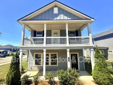 Main picture of 3648 Four Leaf Way