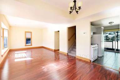 Main picture of 660 27th St