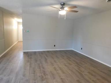 Main picture of 8713 S 35th Ter