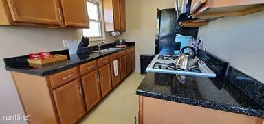 Main picture of 3617 Mission Blvd