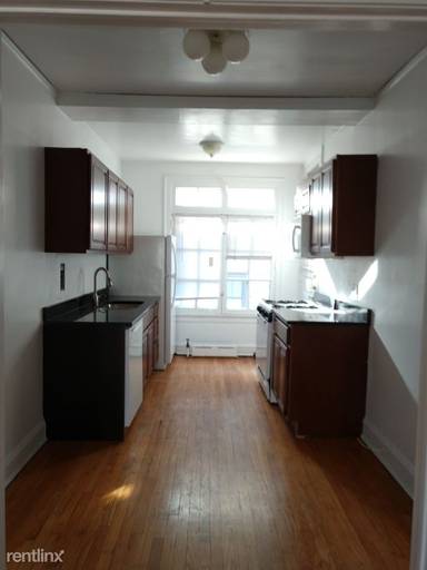 Main picture of 907 Elmwood Ave