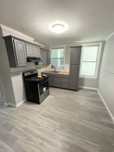 Main picture of 44 Hazelwood Ave