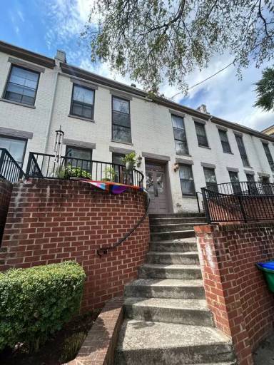 Main picture of 808 Norton St