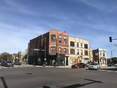 Main picture of 2758 W Fullerton Ave