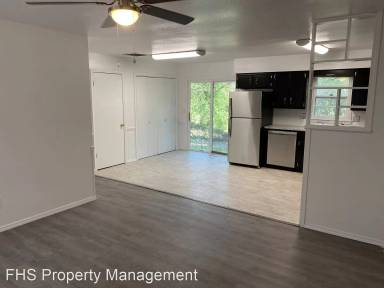 Main picture of 2544 N Prospect Ave