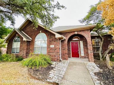 Main picture of 4804 Glen Echo Dr