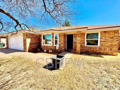 Main picture of 9609 Clinton Ave