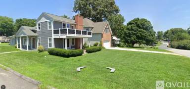 Main picture of 487 Riverview Dr