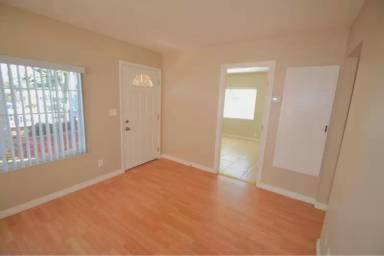 Main picture of 13295 Beaver St