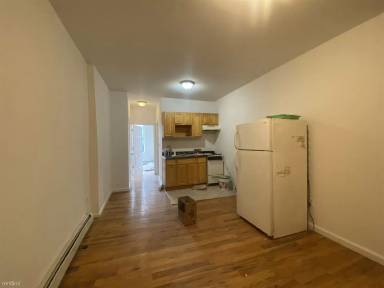 Main picture of 2110 Fulton St