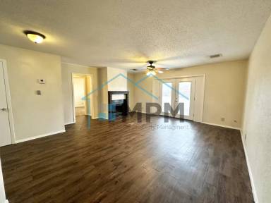 Main picture of 303A Woodlawn Dr