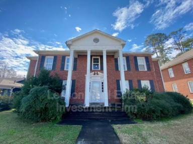 Main picture of 735 Ratcliff St