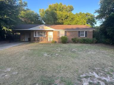 Main picture of 2609 Dumbarton Rd