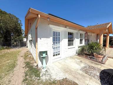 Main picture of 140 Mante Dr
