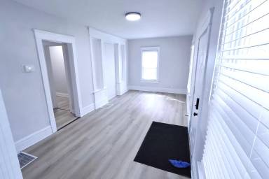 Main picture of 991 Diana Ave