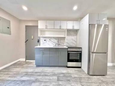 Main picture of 97 Clay St