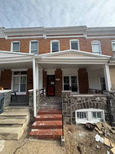Main picture of 1905 Dukeland St