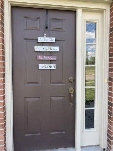 Main picture of 805 Gordon Smith Boulevard