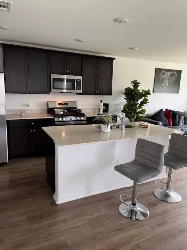 Main picture of 7109 Spotted Leaf Way