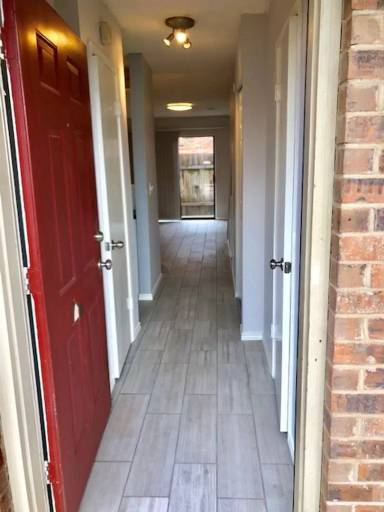 Main picture of 862 W Collins St