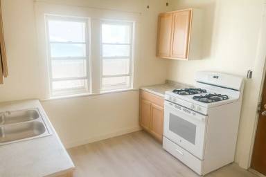 Main picture of 4409 Gifford Ave