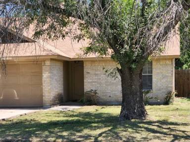 Main picture of 1402 Rose Ave