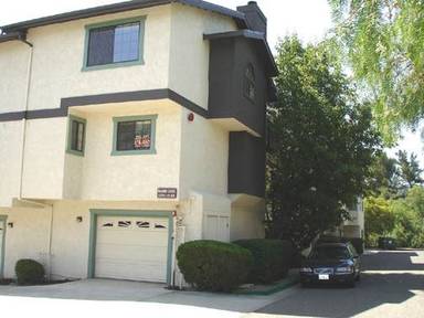 Main picture of 1580 Oak St
