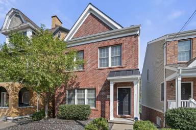 Main picture of 330 Grace St