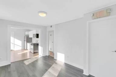 Main picture of 5815 Ellsworth Ave