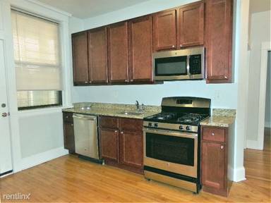 Main picture of 1314 W Waveland Ave