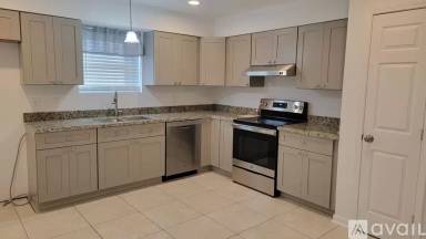 Main picture of 325 Woodland Dr