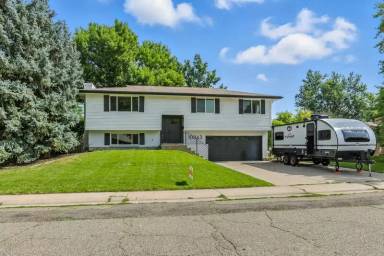 Main picture of 10863 W 67th Pl