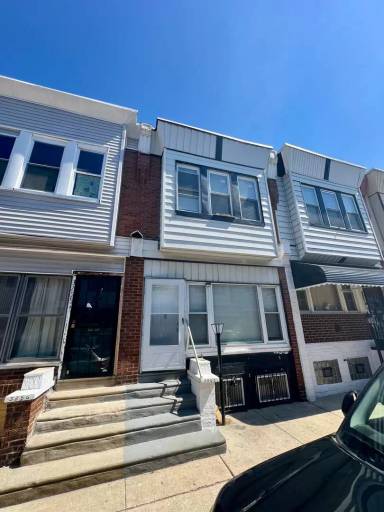 Main picture of 3253 N Dover St