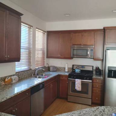 Main picture of 1875 Champagne Ct