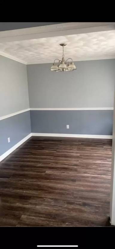 Main picture of 131 40th Ave