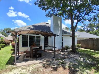 Main picture of 3809 Old Vine Way
