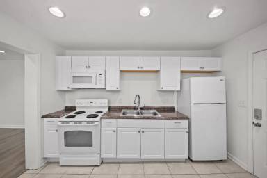 Main picture of 125 Westover Dr