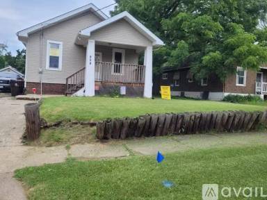 Main picture of E Virginia Ave