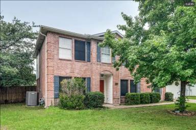 Main picture of 4510 Lake Haven Dr