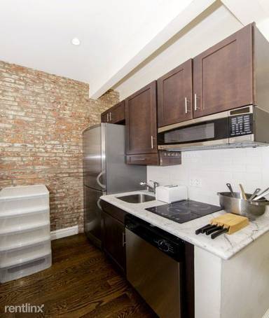 Main picture of 316 W 14th St