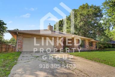 Main picture of 8120 S Louisville Ave