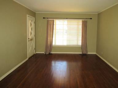 Main picture of 2205 NW 52nd St