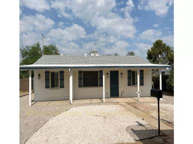 Main picture of 2637 N Wilson Ave