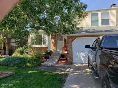 Main picture of 4590 Genoa St