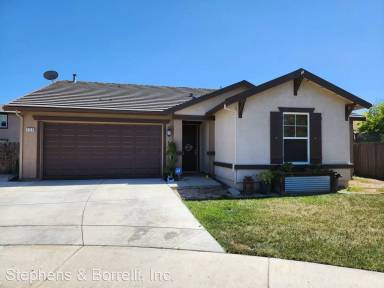 Main picture of 308 Strands Ct