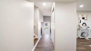 Main picture of 5715 Satinwood Dr