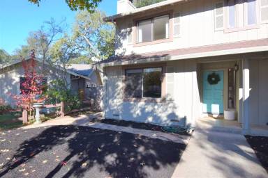 Main picture of 114 Melody Ct