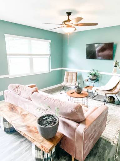 Main picture of 5621 Ridgetop Rd